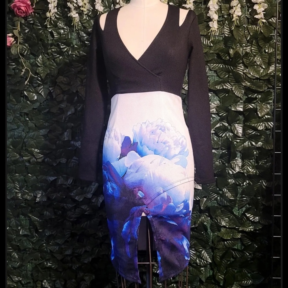 NWT Blossom V Neck Long Sleeves Cold Shoulder Dress Size 8 Black Top